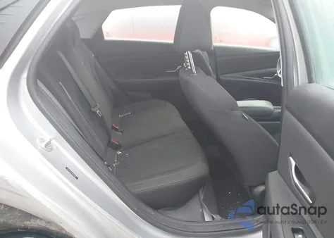 2021 Hyundai Elantra Sel z USA, uszkodzony, nr VIN 5NPLS4AG0MH017187